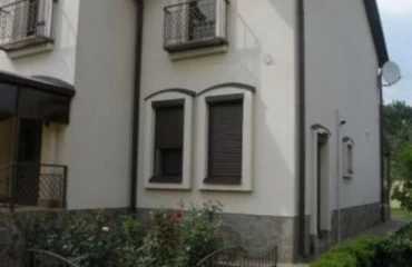 Photo House, for sale. Poltava Шевченковский (Октябрьский)