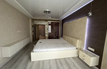 Fotografie Patru Camere apartament, de vânzare. Poltava Подольский