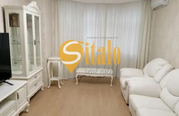 Foto Tres Ambientes piso, en venta. Kyiv Дарницкий
