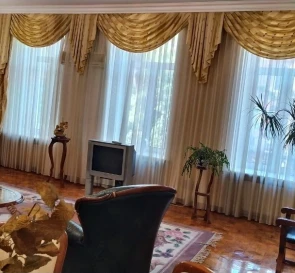 Foto 3. Tres Ambientes piso, para alquilar. Odesa Приморский