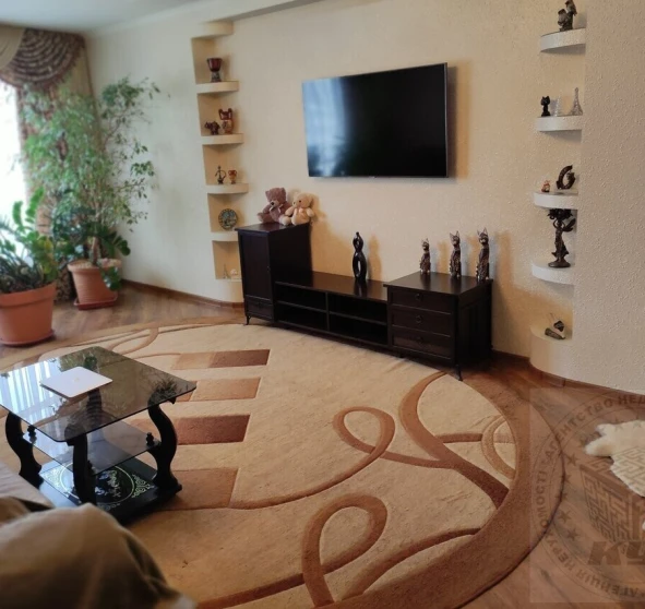 Fotografie 1. Trei Camere apartament, de vânzare. Kyiv Святошинский, Akademmistsechko