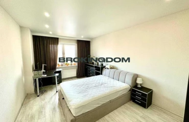 Fotografie Trei Camere apartament, de vânzare. Kyiv Соломенский