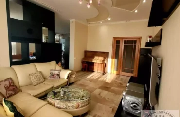 Foto Tres Ambientes piso, en venta. Kyiv Шевченковский, Lukianivska