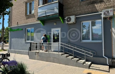 Foto Comercial, en venta. Kryvyi Rih