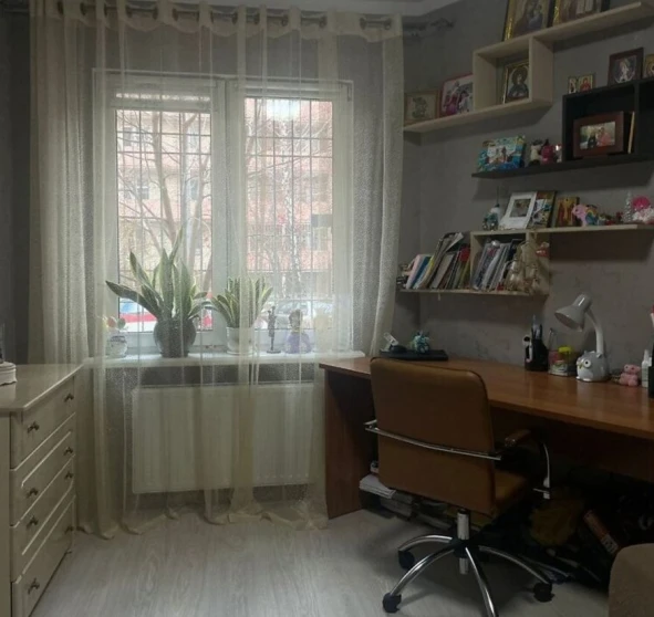 Fotografie 1. Garsonieră apartament, de vânzare. Kyiv Голосеевский, Vystavkovyi tsentr