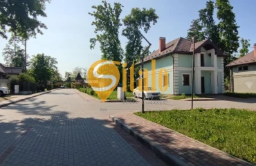 Photo House, for sale. Roslavychi