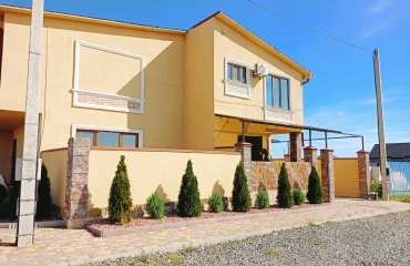 Photo House, for sale. Petrivske