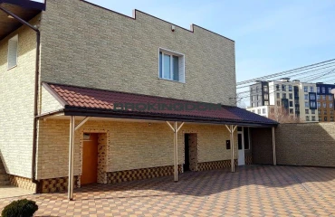 Photo House, for sale. Pohreby