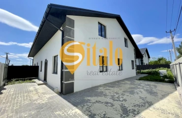 Photo House, for sale. Hnidyn
