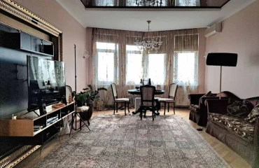 Foto Tres Ambientes piso, para alquilar. Kyiv Печерский , Pecherska