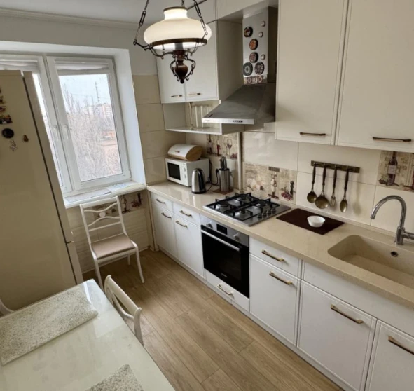 Fotografie 1. Două Camere apartament, de închiriat. Cherkasy Седова