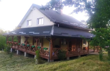 Photo House, for sale. Berehy