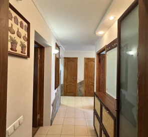 Фото 3. Трикімнатна квартира, продаж. Полтава Шевченковский (Октябрьский)