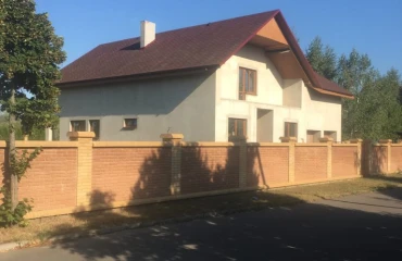 Photo House, for sale. Vyshenky