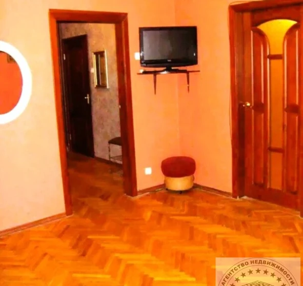 Fotografie 1. Trei Camere apartament, de vânzare. Kyiv Святошинский, Akademmistsechko