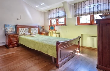 Photo Four-Room flat, to rent. Kyiv Подольский район, Kontraktova ploshcha