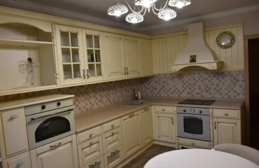 Foto Tres Ambientes piso, en venta. Kyiv Голосеевский, Vasylkivska