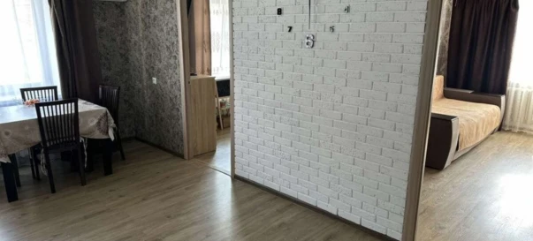 Foto 1. Tres Ambientes piso, en venta. Poltava Подольский
