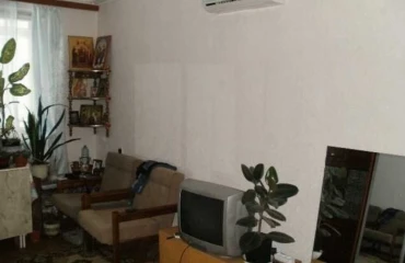Foto Tres Ambientes piso, en venta. Kyiv Днепровский район, Darnytsia