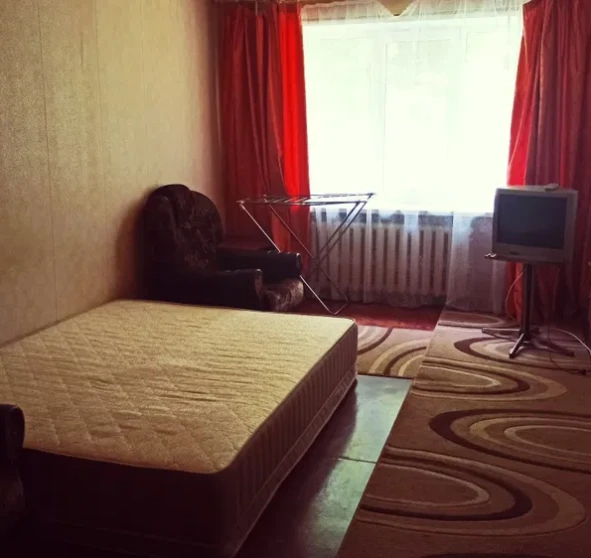 Fotografie 1. Două Camere apartament, de închiriat. Poltava Шевченковский (Октябрьский)