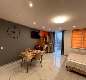 Foto 2. Monoambiente piso, en venta. Kyiv Святошинский, Akademmistsechko