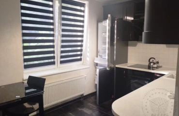 Foto Tres Ambientes piso, en venta. Kyiv Святошинский, Zhytomyrska