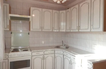 Foto Tres Ambientes piso, para alquilar. Kyiv Дарницкий район, Pozniaky