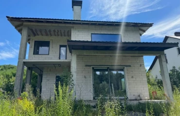 Photo House, for sale. Hatne