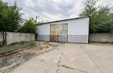 Zdjęcie Komercyjna, do wynajęcia. Novomoskovsk