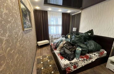 Foto Tres Ambientes piso, para alquilar. Kyiv Дарницкий