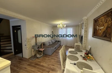 Photo Four-Room flat, for sale. Petropavlivska Borshchahivka