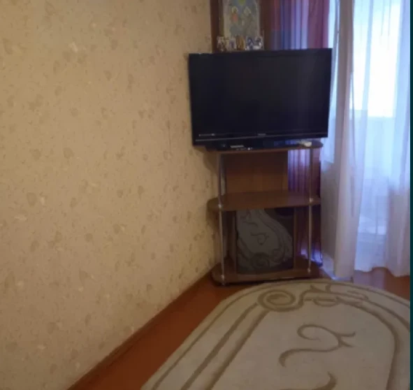 Fotografie 1. Garsonieră apartament, de închiriat. Poltava Шевченковский (Октябрьский)