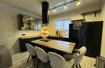 Photo House, for sale. Kyiv Дарницкий