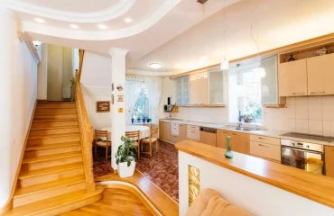 Photo House, to rent. Kyiv Соломенский, Shuliavska