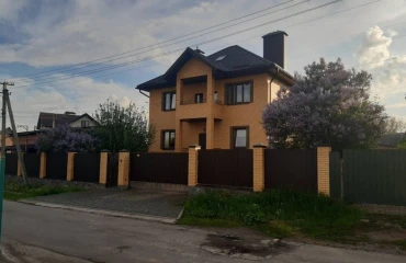 Photo House, for sale. Poltava Киевский