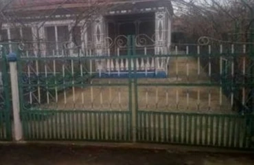 Photo House, for sale. Shyriaieve