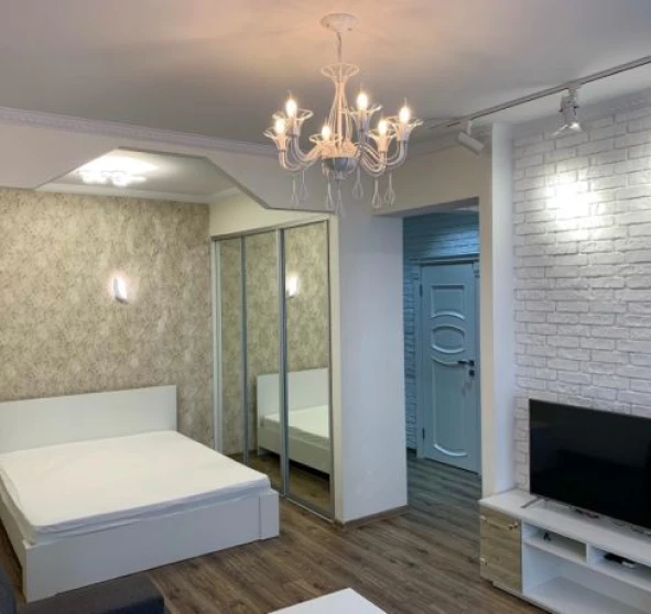 Fotografie 1. Garsonieră apartament, de închiriat. Odesa Приморский