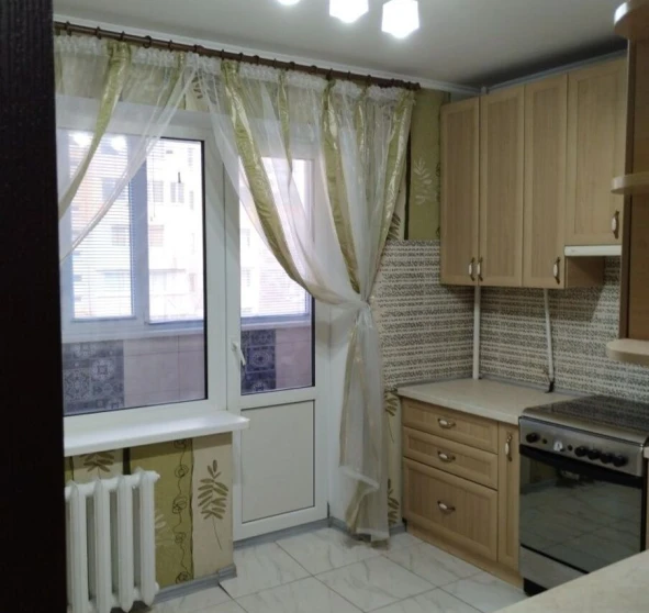 Foto 1. Monoambiente piso, para alquilar. Poltava Шевченковский (Октябрьский)