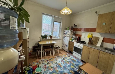 Fotografie Trei Camere apartament, de vânzare. Kyiv Дарницкий район, Pozniaky