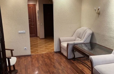 Photo Three-Room flat, to rent. Poltava Шевченковский (Октябрьский)