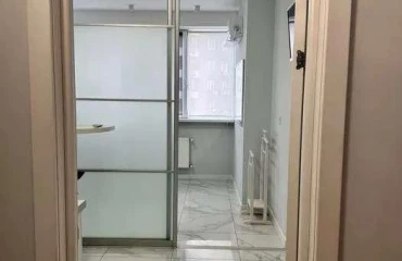 Zdjęcie Komercyjna, na sprzedaż. Kyiv
