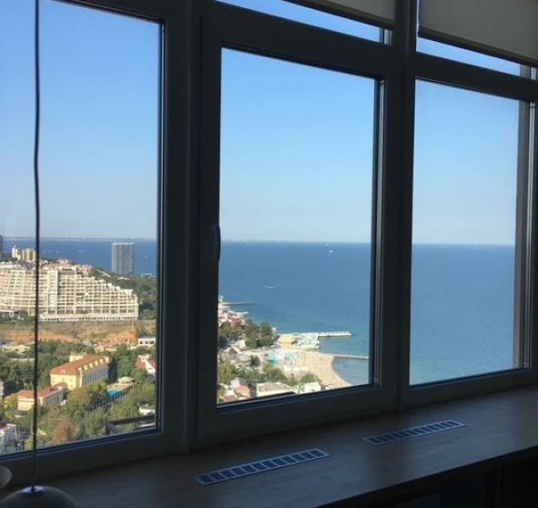 Fotografie 1. Garsonieră apartament, de închiriat. Odesa Приморский
