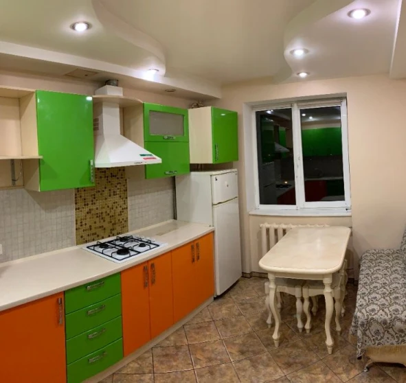 Fotografie 1. Trei Camere apartament, de închiriat. Odesa Хаджибейский (Малиновский)