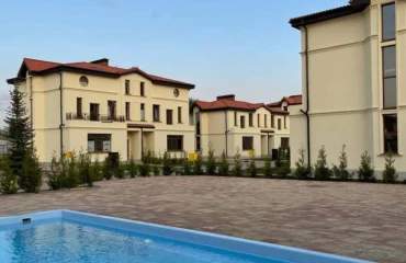 Photo House, for sale. Pidhirtsi