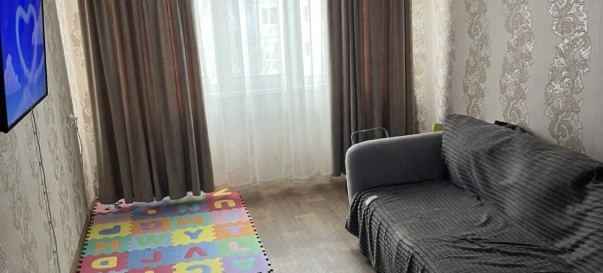 Foto 2. Tres Ambientes piso, en venta. Zhytomyr Польова
