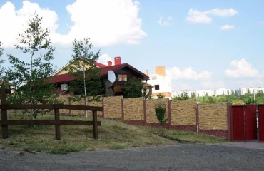 Photo House, for sale. Poltava Шевченковский (Октябрьский)