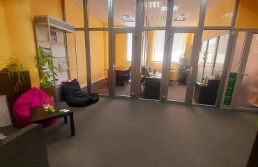Foto Oficina, para alquilar. Kyiv Соломенский, Shuliavska