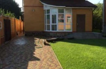 Photo House, to rent. Poltava Шевченковский (Октябрьский)