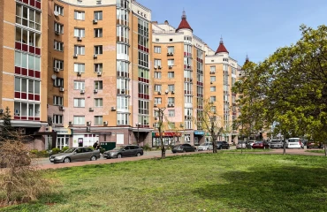 Фото Трикімнатна квартира, продаж. Київ
