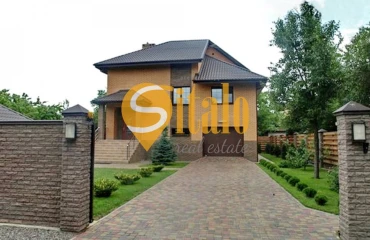 Photo House, for sale. Kyiv Дарницкий